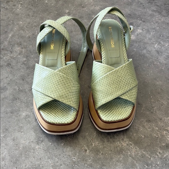 Anthropologie Shoes - Anthropologie Green Platform Sandals